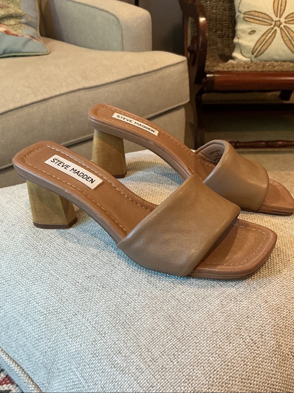 Steve Madden Tan Leather Block Heel Mule Slides